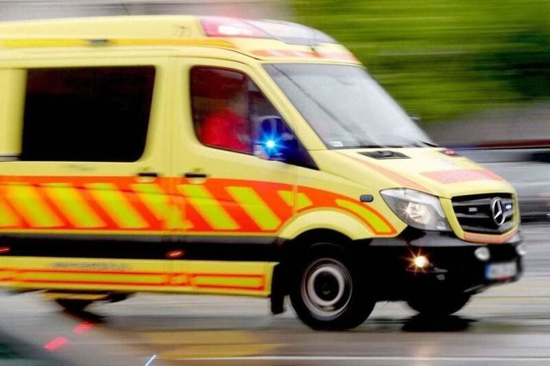 A LÁNYA BALLAGÁSÁRA SIETETT… DE SOSEM ÉRT ODA! 💔👇 Az, ami útközben történt, mindent megváltoztatott…