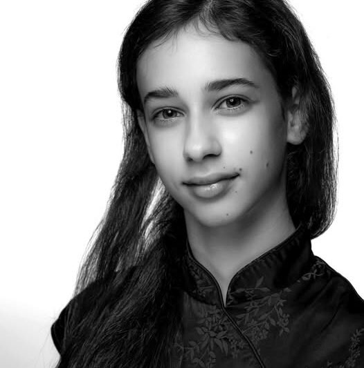 Mély fájdalommal tudatjuk, hogy Hajdu Lotti, a 10. osztály tanulója ma örökre eltávozott közülünk.