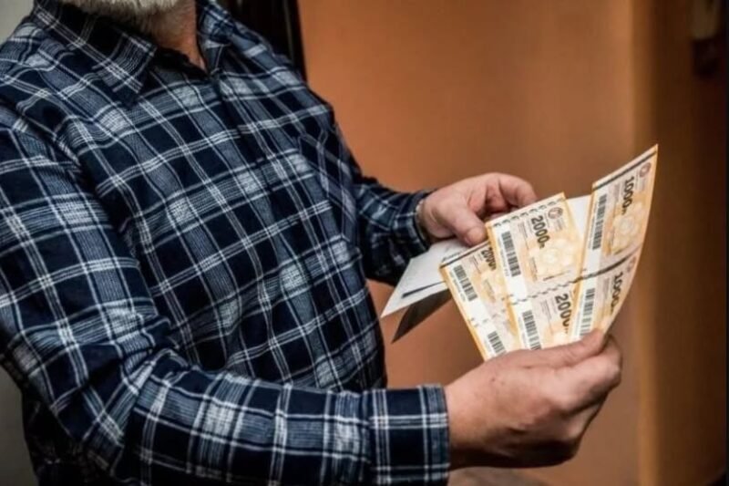 Figyelem! Friss információk a nyugdíjasoknak – megtudhatja, mi vár Önre 60 éves kor felett 👇 A cikk a hozzászólásoknál olvasható!