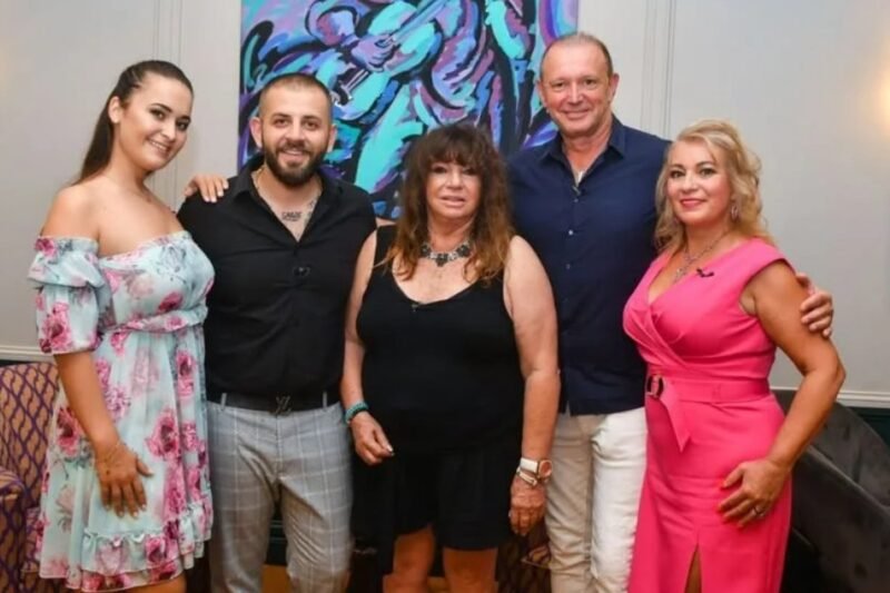 🔥 Elképesztő! A 74 éves Zalatnay Cini úgy ragyog, hogy simán lekörözi a mai 40–50 éves, elhanyagolt nőket – mindenki csodálja, hogyan tartja magát ilyen lenyűgözően!