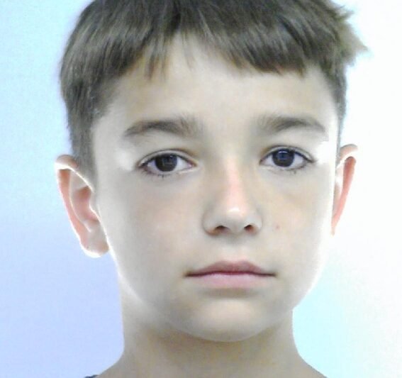 🚨 Eltűnt a 14 éves Lakatos Nikolasz Mátészalkáról! A családja kétségbeesve keresi – minden megosztás segíthet, hogy mielőbb épségben hazakerüljön! 🙏 👉 Részletek az oldalon.