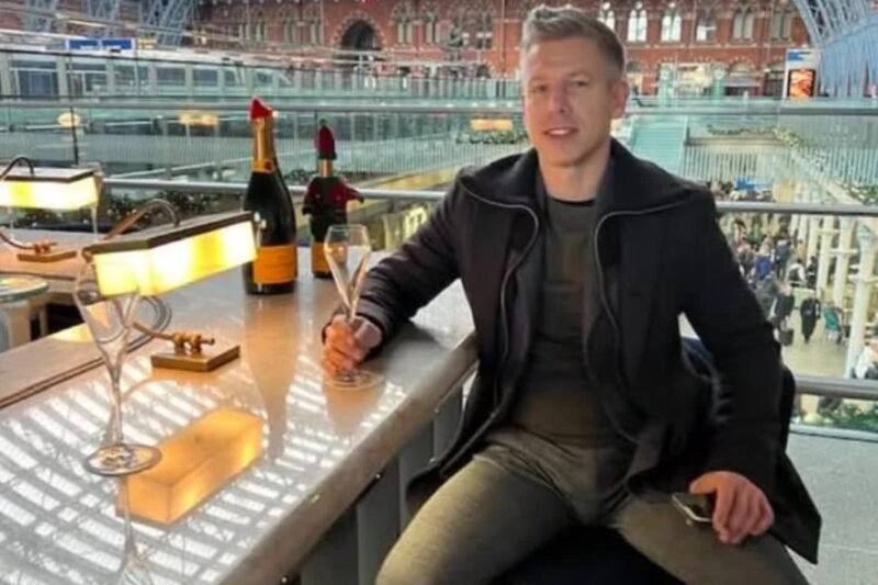 Kedd reggel Magyar Péter felrobbantotta a Facebookot! 💥🔥 Olyan bejegyzést tett közzé, amitől percek alatt ezrek kezdtek kommentelni és megosztani. Sokan azt mondják, ilyet még tőle sem láttunk korábban – a sorok mögött pedig mintha rejtett üzenet is lenne… Nem véletlenül beszél most erről mindenki – EZT kaptuk tőle ma reggel! 👇𝐑𝐞́𝐬𝐳𝐥𝐞𝐭𝐞𝐤 𝐚 𝐡𝐨𝐳𝐳𝐚́𝐬𝐳𝐨𝐥𝐚́𝐬𝐨𝐤𝐧𝐚́𝐥👇