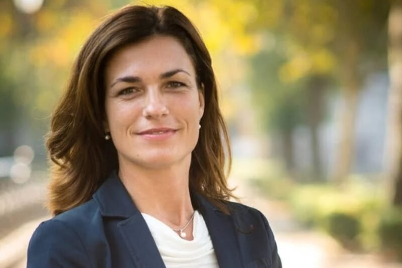 😲 Erre végképp senki nem számított: Itt kezdi új életét Varga Judit👇