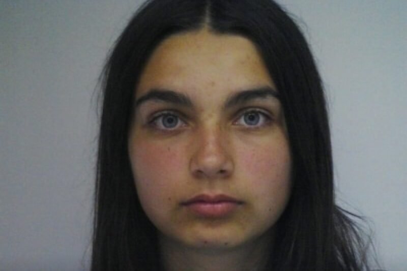 Sokk! Eltűnt a 15 éves Peták Szonja egy budapesti gyermekotthonból – a rendőrség mindenkit arra kér, hogy segítsen megtalálni a lányt ⚠️👀 A hivatalos körözési link a cikkben.