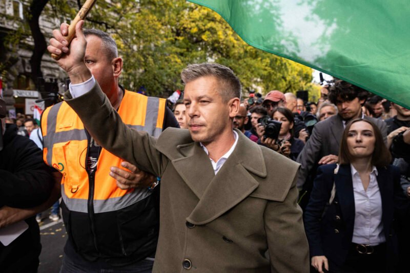 MOST ÉRKEZETT! 😮 Magyar Péter új, sokakat meglepő lépése ma mindenkit megbabonázott 👇 Teljes sztori a kommentekben