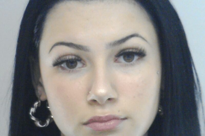 😱 Eltűnt vagy bujkál? Elfogatóparancsot adtak ki a 20 éves Magyar Zsófia Vanessza ellen 👇 Részletek és hivatalos link a hozzászólásoknál