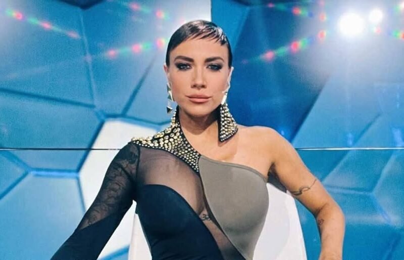 Itt a vége, de Tóth Gabinak máris új partnere van 😮 Sokak szerint sokkal helyesebb, mint Papp Máté Bence – és soha nem találnád ki, ki Ő!  👇 A meglepő részletek a hozzászólásokban! 💬