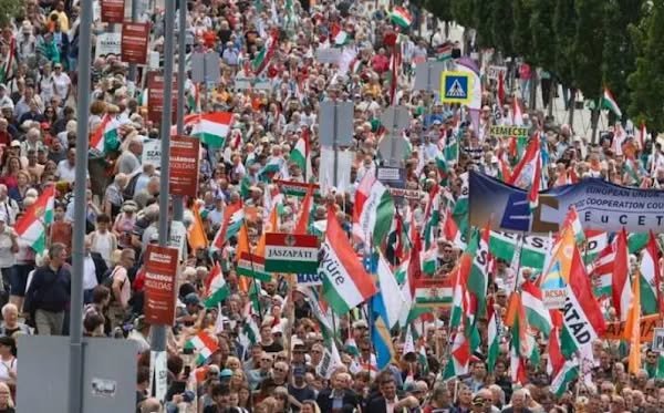 Rendőri intézkedés történt a Békemenet kezdetén, mielőtt a rendezvény hivatalosan elindult volna